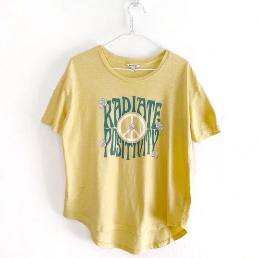 Yellow Graphic Tee Positive Boho message Peace medium Wildfox rounded bottom hem - Picture 2 of 8